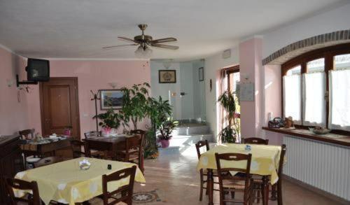 Agriturismo Ai Piacentini Santo Stefano Belbo Eksteriør billede