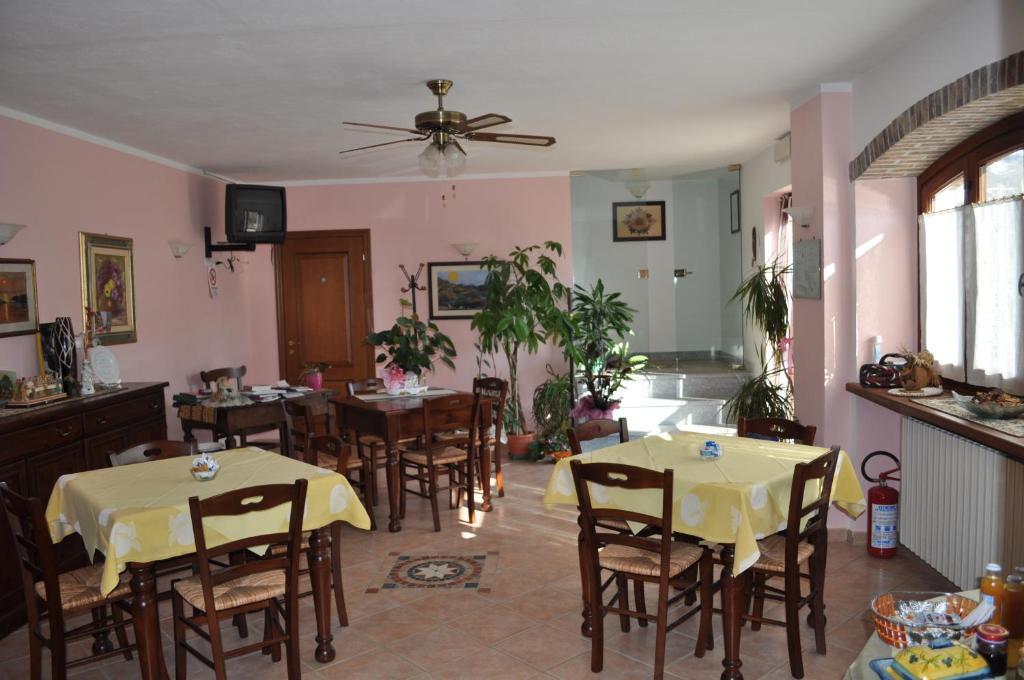 Agriturismo Ai Piacentini Santo Stefano Belbo Eksteriør billede